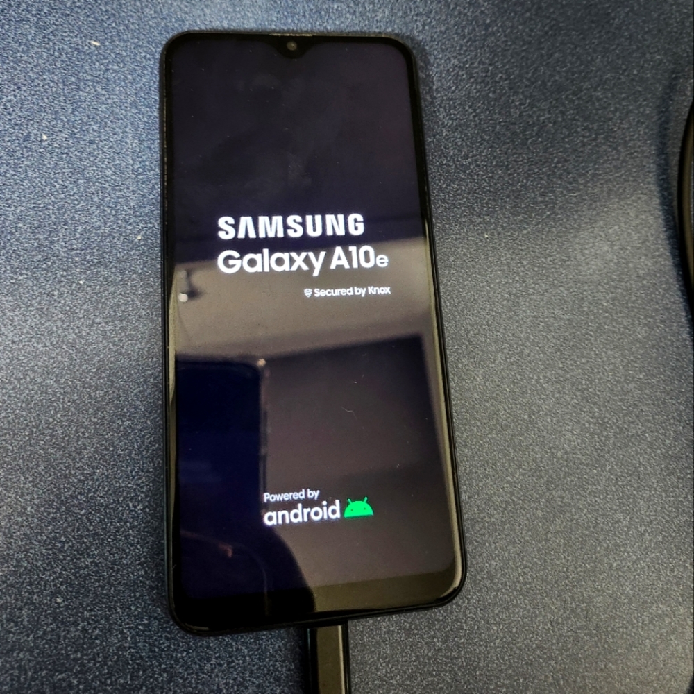 SOLD Samsung A10e